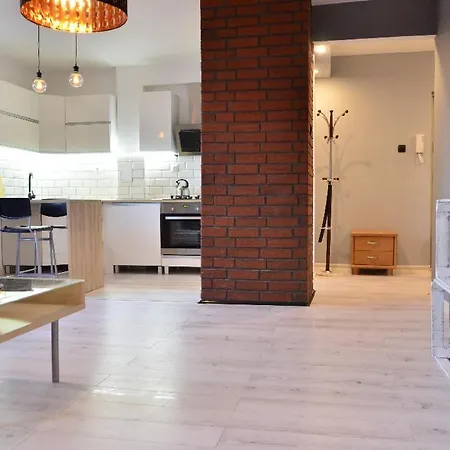 Studio24 Old Town View Apartment